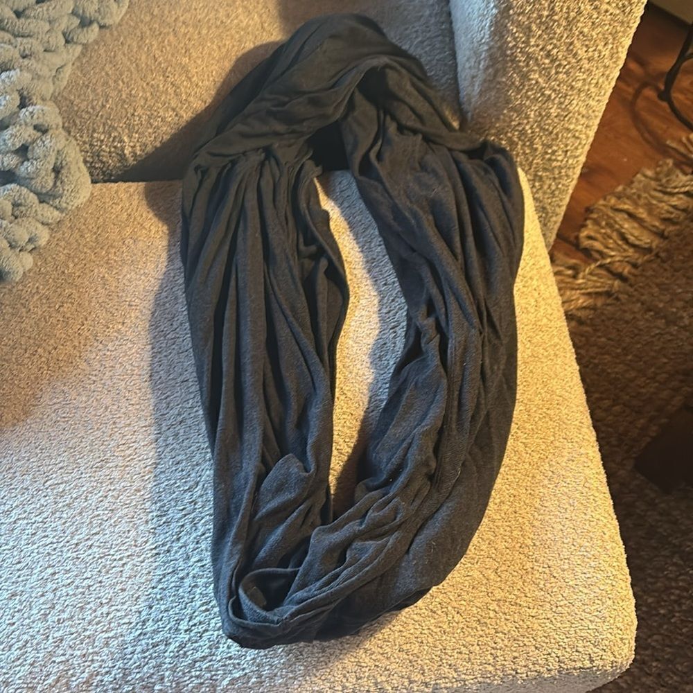Lululemon Be Inspiring Infinity Scarf - Picture 7 of 9